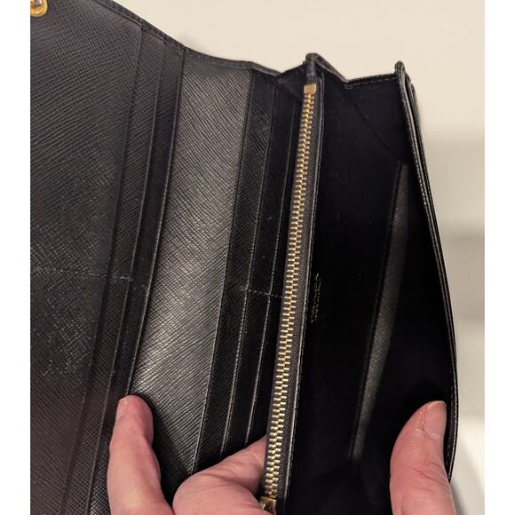 Prada Black Saffiano Leather Wallet with Gold Zipper COA Card Included - Picture 6 of 16
